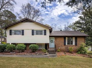 501 Creekview Ln, Pelham, AL 35124