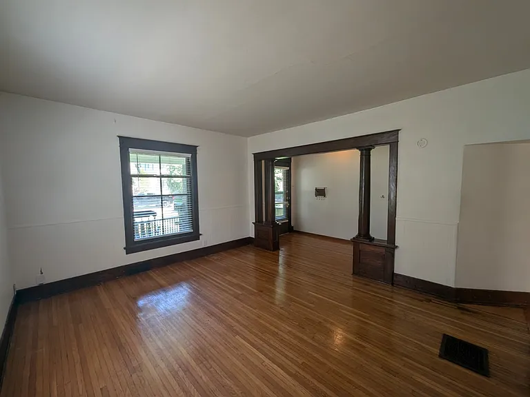 1524 S 24th St #1 — Photo 2