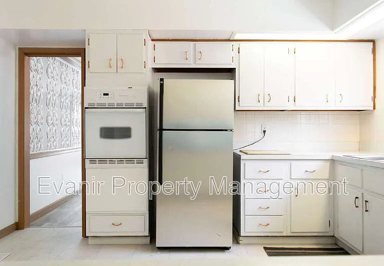 528 Heather Dr #1 — Photo 13