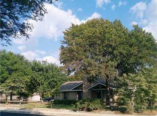 214 E Park St, Cedar Park, TX 78613