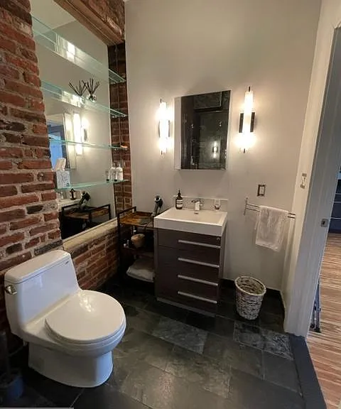 620 N Front St #2R — Photo 7
