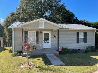 268 Kelly Mill Rd, Seneca, SC 29672