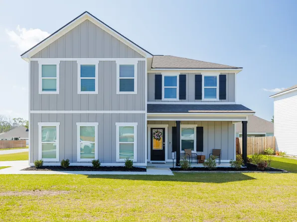 2082 Tottenham Dr, Hahira, GA 31632