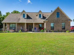 121 Plantation Oaks Ct, Springtown, TX 76082