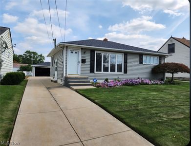 6065 Mercer Dr, Brookpark, OH, 44142