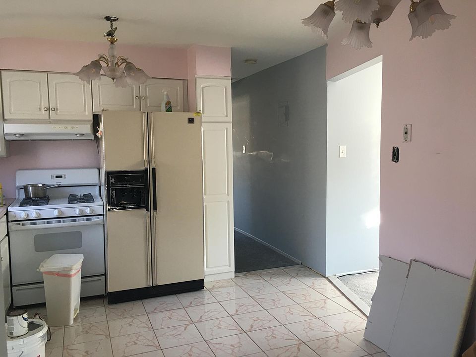 1st image of 92 Mulberry Cir