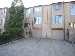 543 Beech Ct, Pittsburgh, PA
