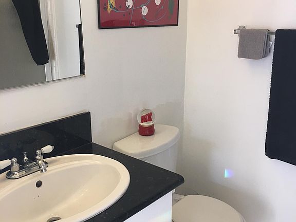 5th image of 3760 Mentone Ave APT 2