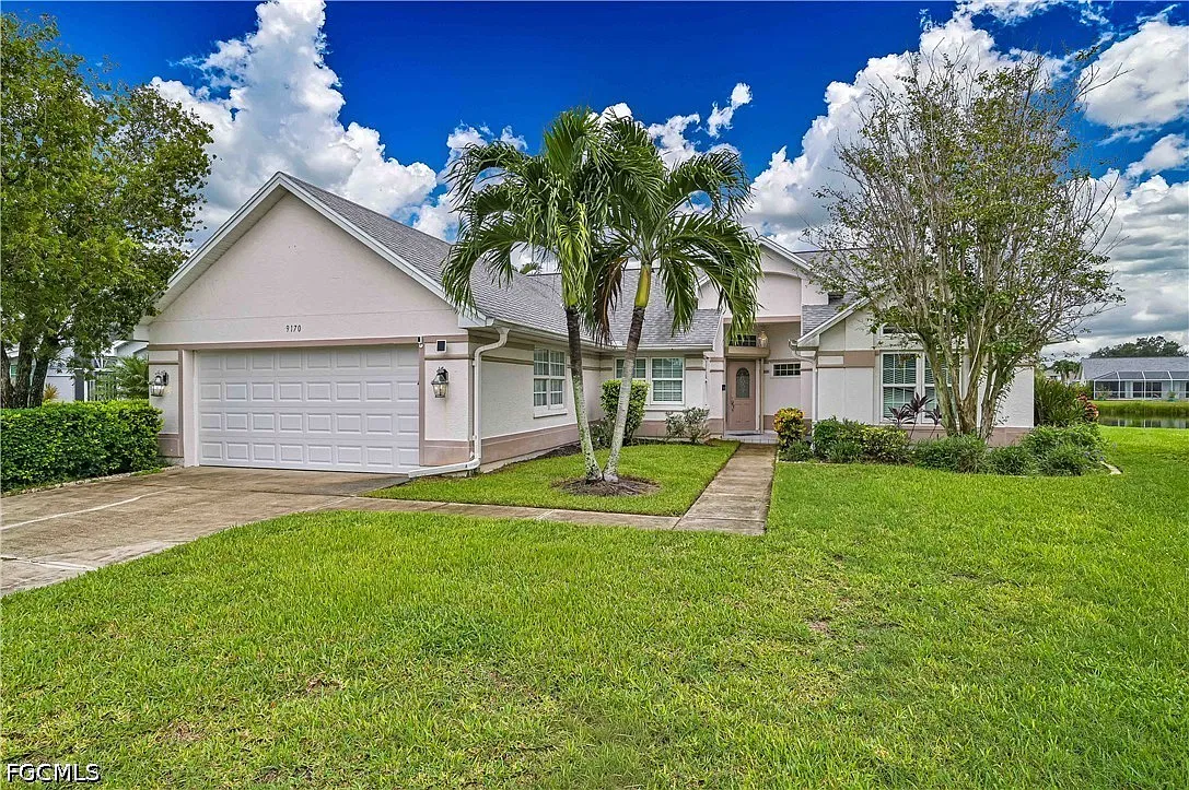 3 bed, 2.0 bath, 1722 sqft, $3,800 — Photo 3