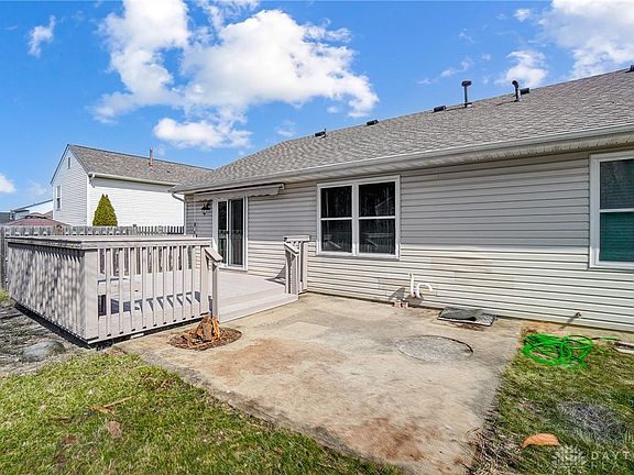 3rd image of 381 Mollie Dr