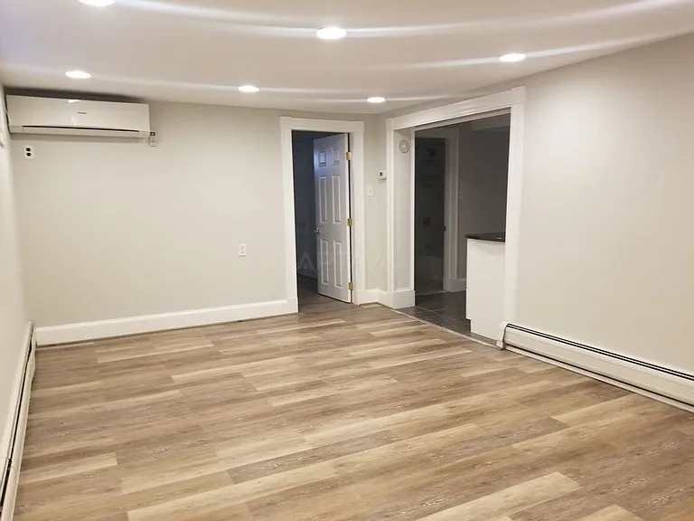 2 Park Ave #1 — Photo 11