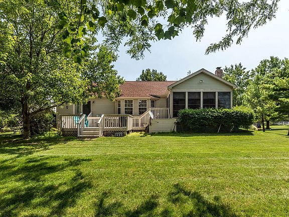 3rd image of 12017 Sheldrake Ct NW