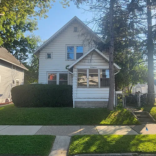 218 Worthington St Photo 1