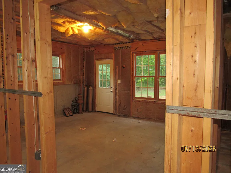 115 Sutton Ct — Photo 29