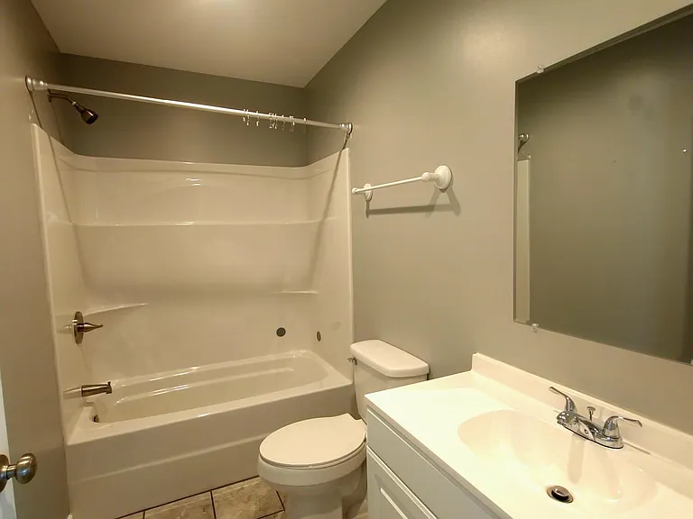 305 McKenzie Dr #1 — Photo 11