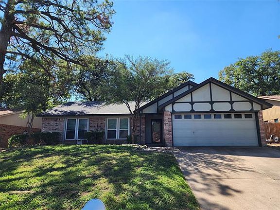 3rd image of 5612 Shady Hill Ln