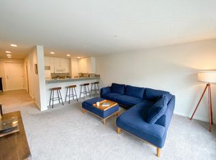 321 10th Ave S APT 706, Seattle, WA 98104
