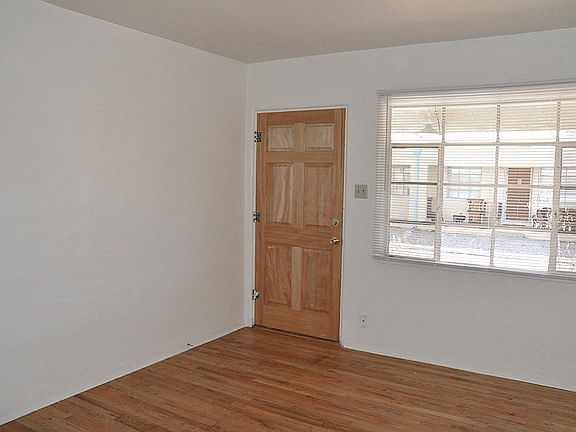 3rd image of 510 Adams St NE APT 3