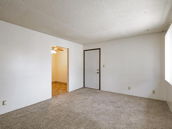 3rd image of 1528 C St