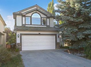 45 E Mount Douglas Close SE, Calgary, AB T2Z 3R8