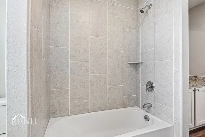 1040 Wheatfield Ln — Photo 18