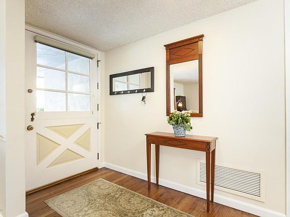 2nd image of 5215 Crown Ave