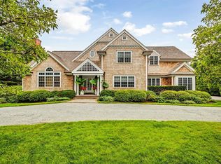 67 Barkers Island Rd, Southampton, NY 11968