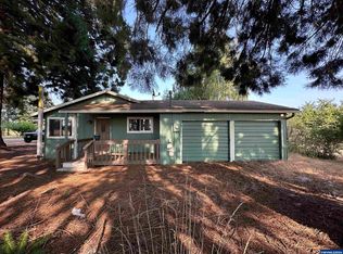 30050 S Barlow Rd, Hubbard, OR 97032
