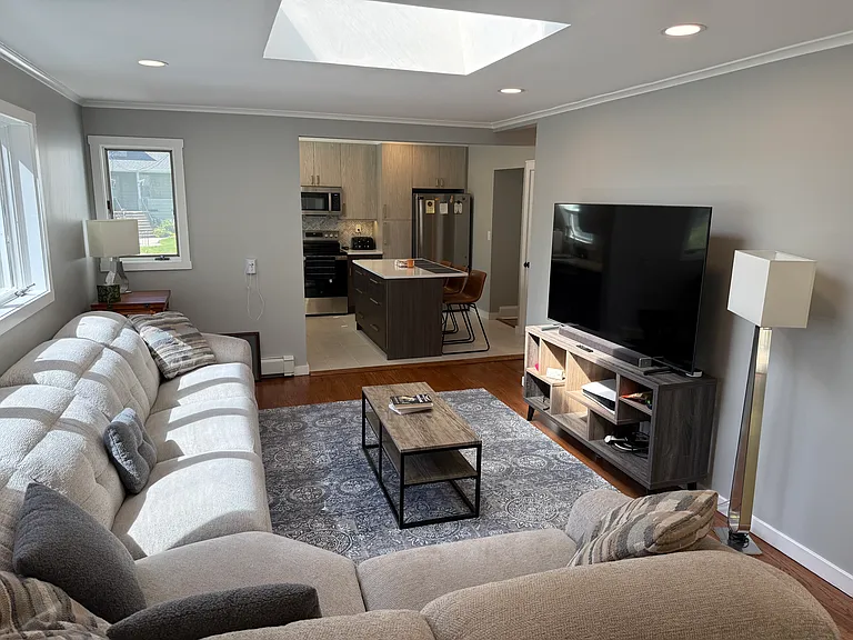 62 Ivy St — Photo 5
