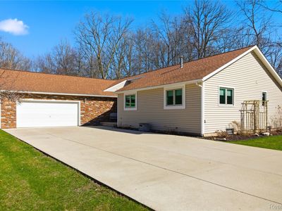 21568 Cass St, Farmington Hills, MI, 48335