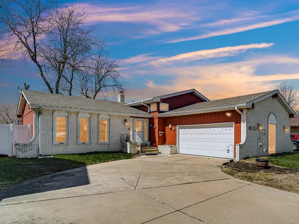 8218 White Oak Ave, Munster, IN 46321