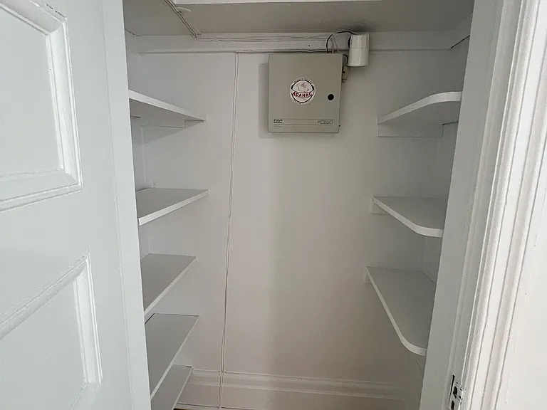 301 Wilbrod St #7 — Photo 32
