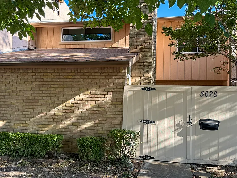 Front entrance with private gate