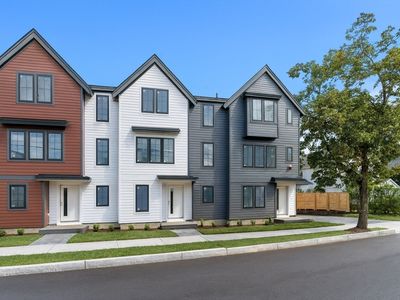 2 Elm St #2, West Newton, MA, 02465