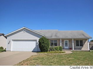 1132 Sarasota Ct, Chatham, IL 62629
