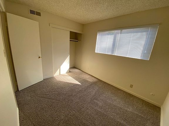 3rd image of 2301 P St #2B-1BA-875SQFT
