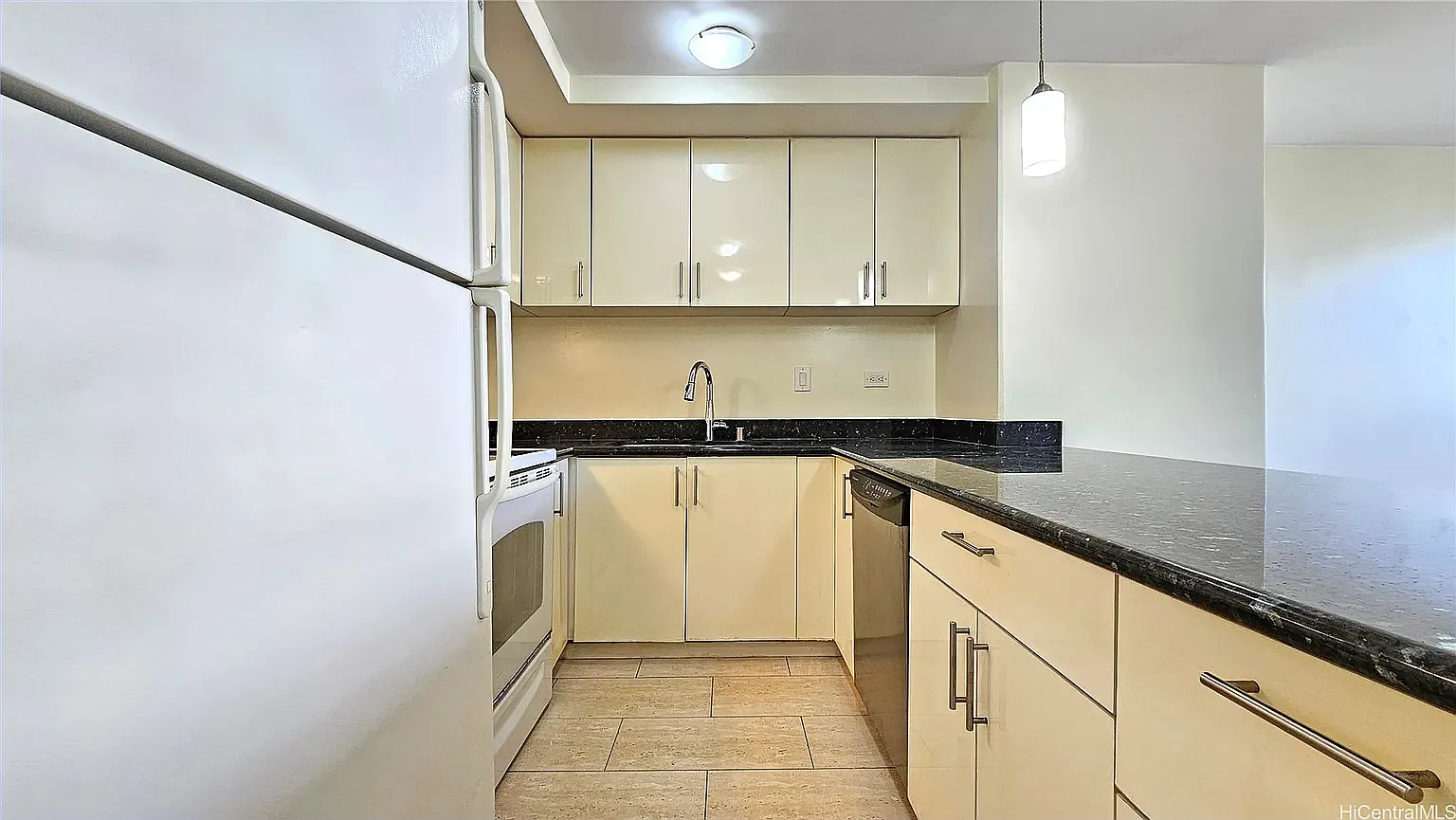 2499 Kapiolani Blvd — Photo 3