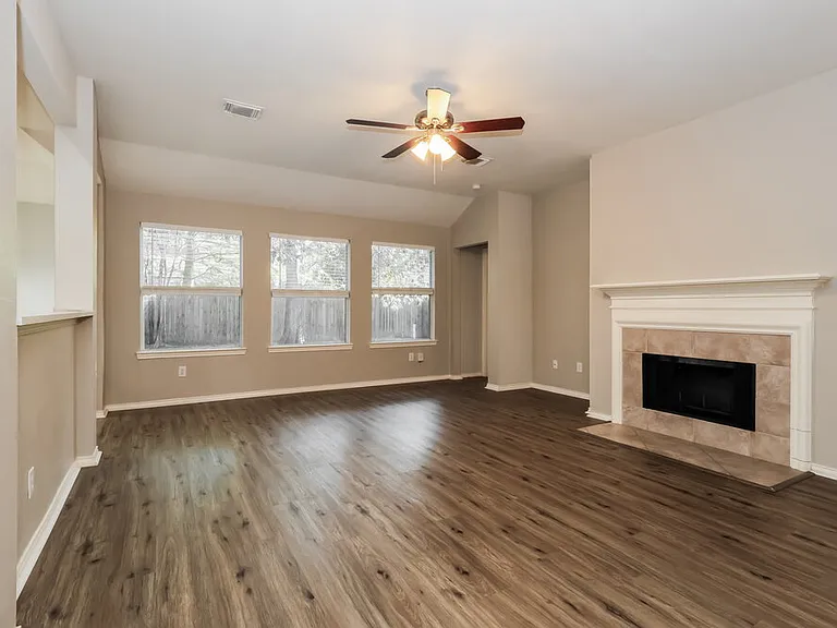 28506 Carly Cove Ln — Photo 4