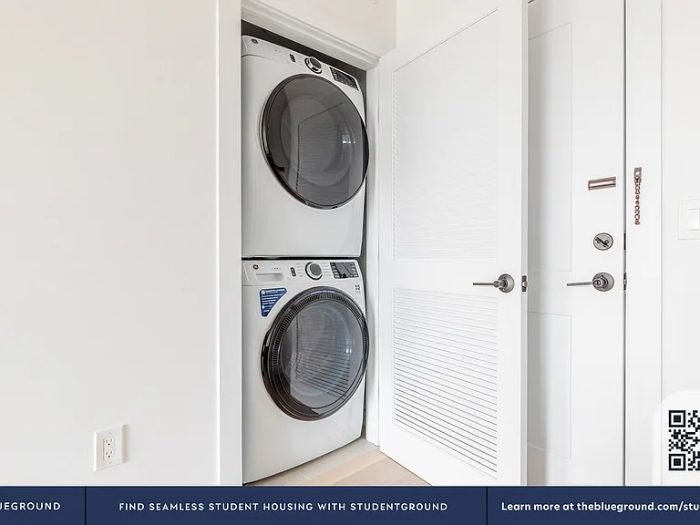Washer/Dryer in Apartment