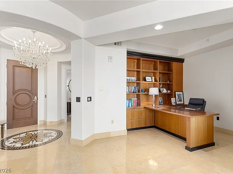 9103 Alta Dr #807 — Photo 2