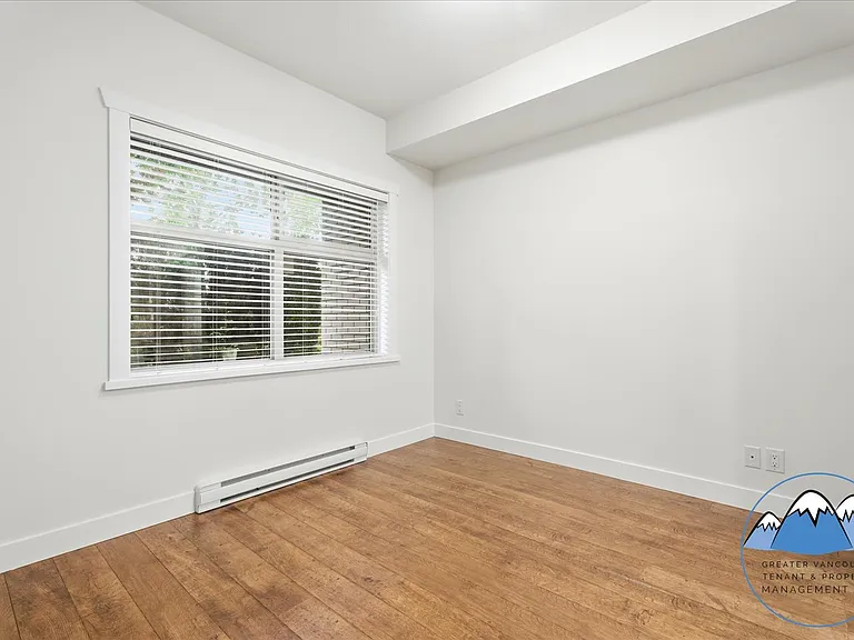13468 King George Blvd — Photo 11