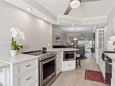 4945 Cougar CT S #105, Naples, FL, 34109