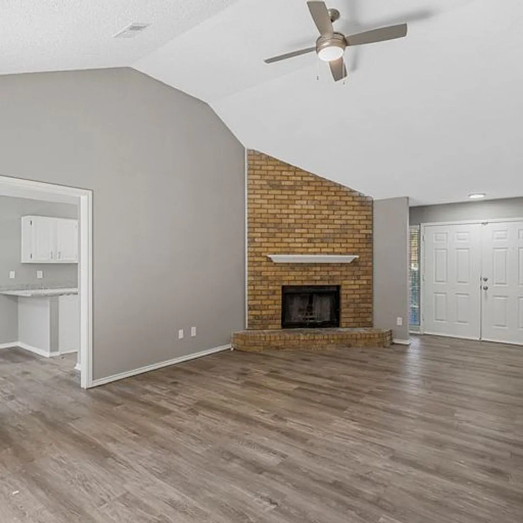 4043 Saint Christopher Ln — Photo 3