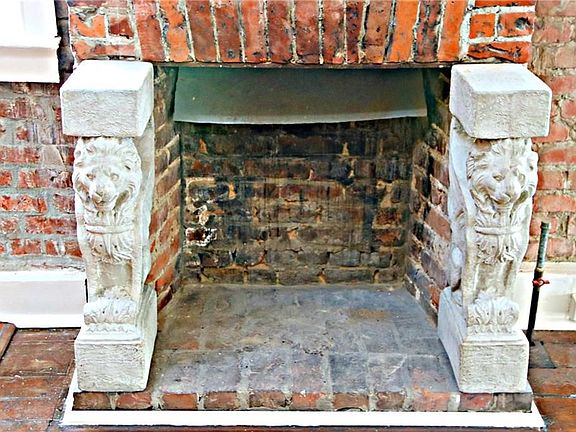 5th image of 831 Saint Peter St #3