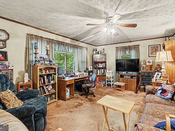 5th image of 161 Hodge Rd