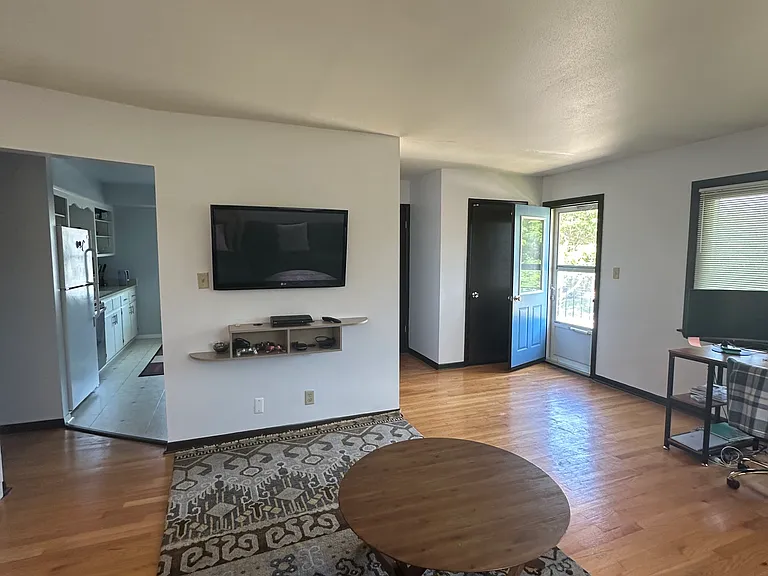9013 W Tripoli Ave — Photo 1