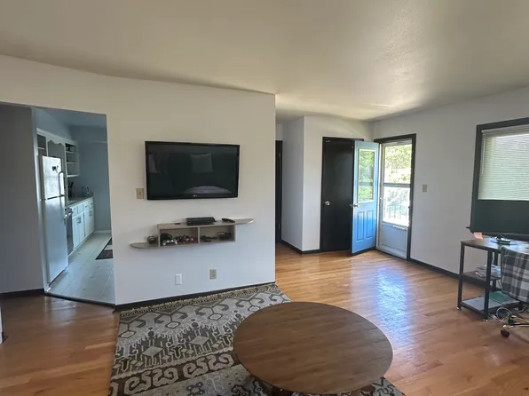 9013 W Tripoli Ave, Milwaukee, WI 53228