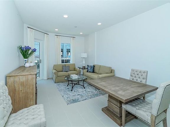 3rd image of 1500 State St Unit 604