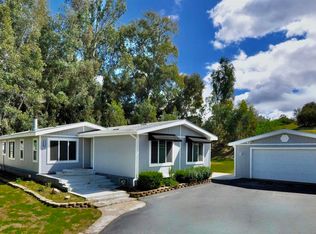 1526 S Stage Coach Ln, Fallbrook, CA 92028