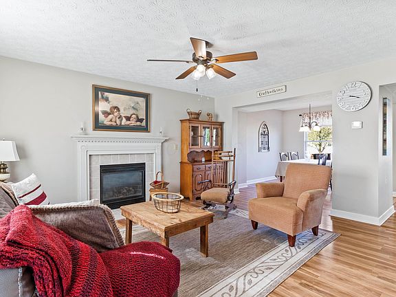 2nd image of 231 Isaac Tharp St